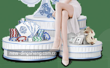赛场上队员交错身影汗水飞扬